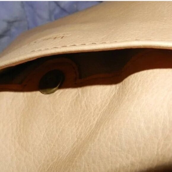 American Leather Genuine Leather Austin Shoulder Bag Cashew🆕⌚📦🏃💨🚚 - Picture 11 of 16